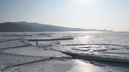 Там, вдали незамерзшее море